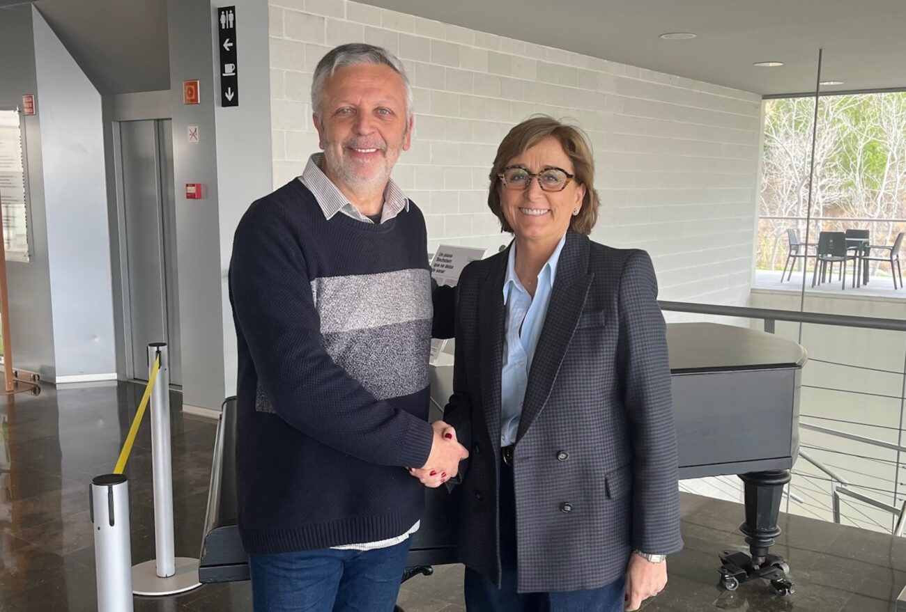 Esquelas.es | El Tanatorio de Badalona y el Orfe Badalon renuevan su colaboracin durante este ao