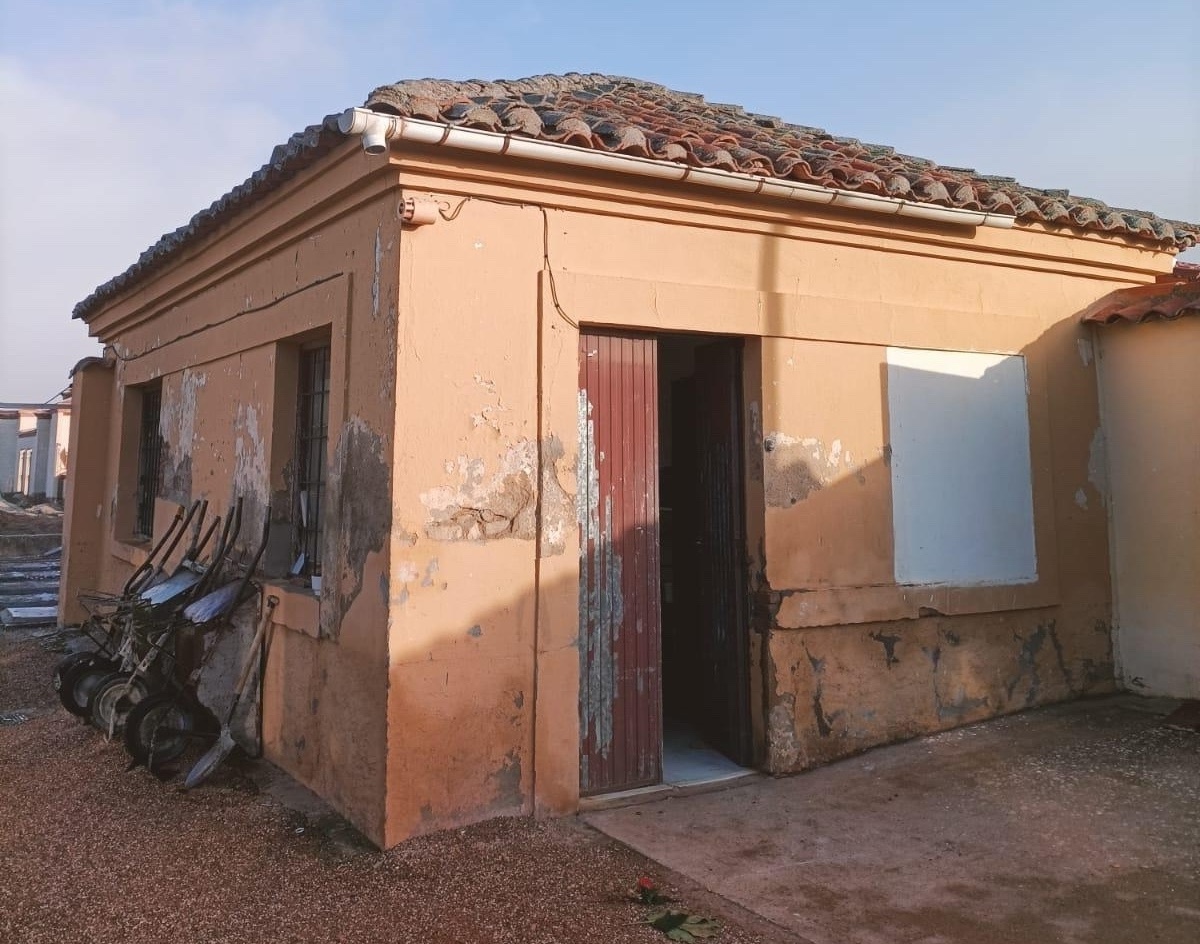 Esquelas.es | [BREVES] Quieren un nuevo tanatorio // Rehabilitan el edificio de los trabajadores del cementerio
