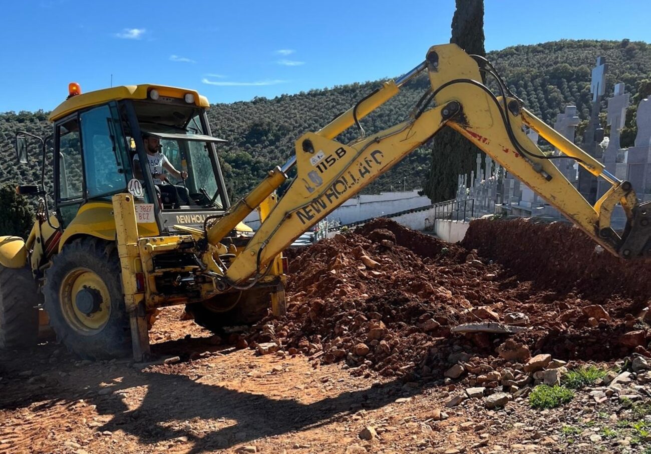 Esquelas.es | Comienzan las obras de urbanizacin del nuevo cementerio municipal de Fuencaliente