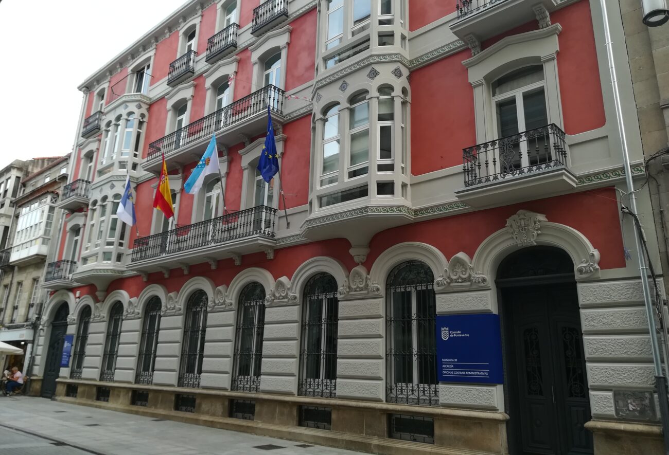 Esquelas.es | Pontevedra pondr a la venta 300 nichos en tres cementerios: San Amaro, Sampayo y Lourizn