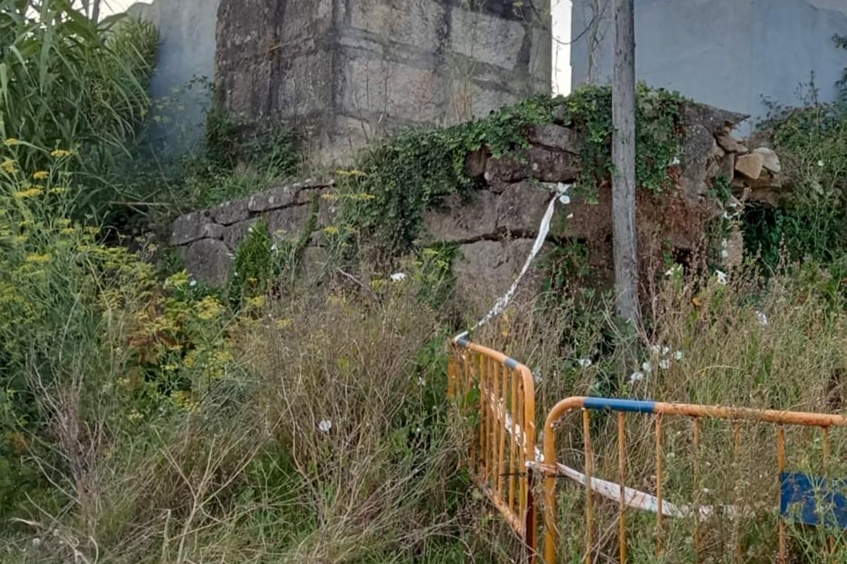 Esquelas.es | El muro del cementerio de Cangas ser restaurado esta semana tras aos de deterioro