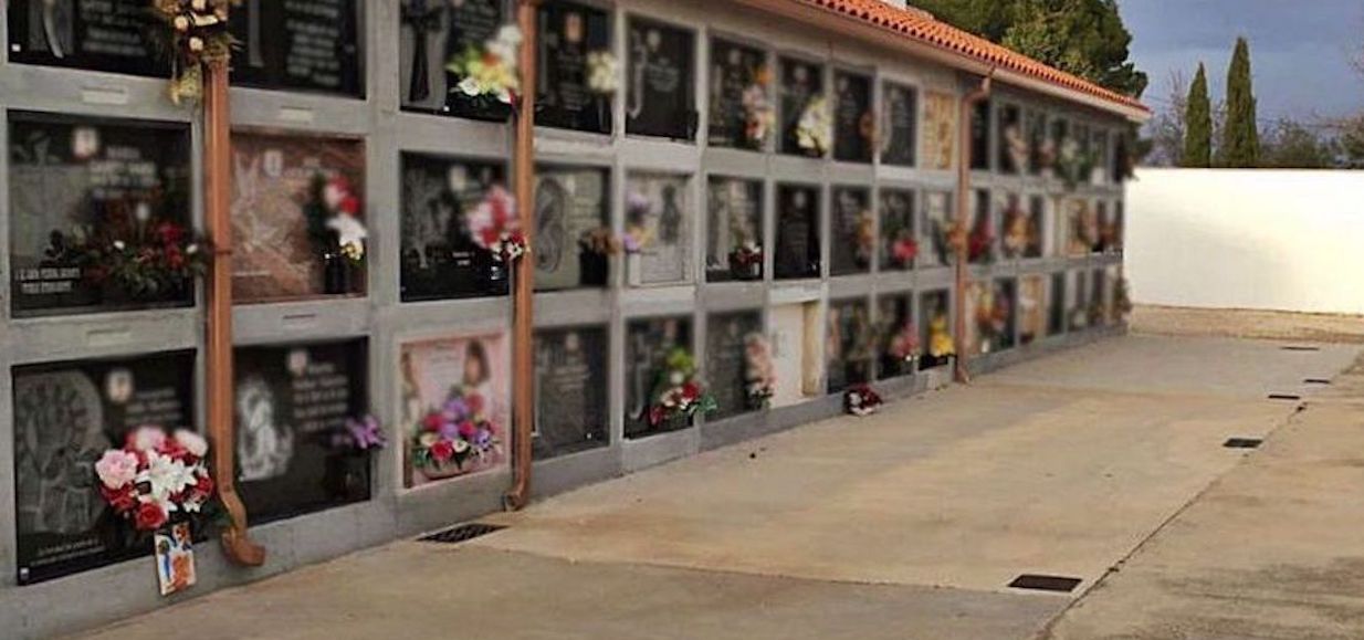 Esquelas.es | [BREVES] Xeraco instala cmaras en el camposanto // Construirn 40 nichos en el cementerio de Totana