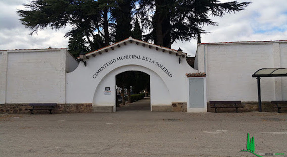 Esquelas.es | [BREVES] Socialistas de Calatayud piden reparar los nichos deteriorados // Talan y reabren el cementerio