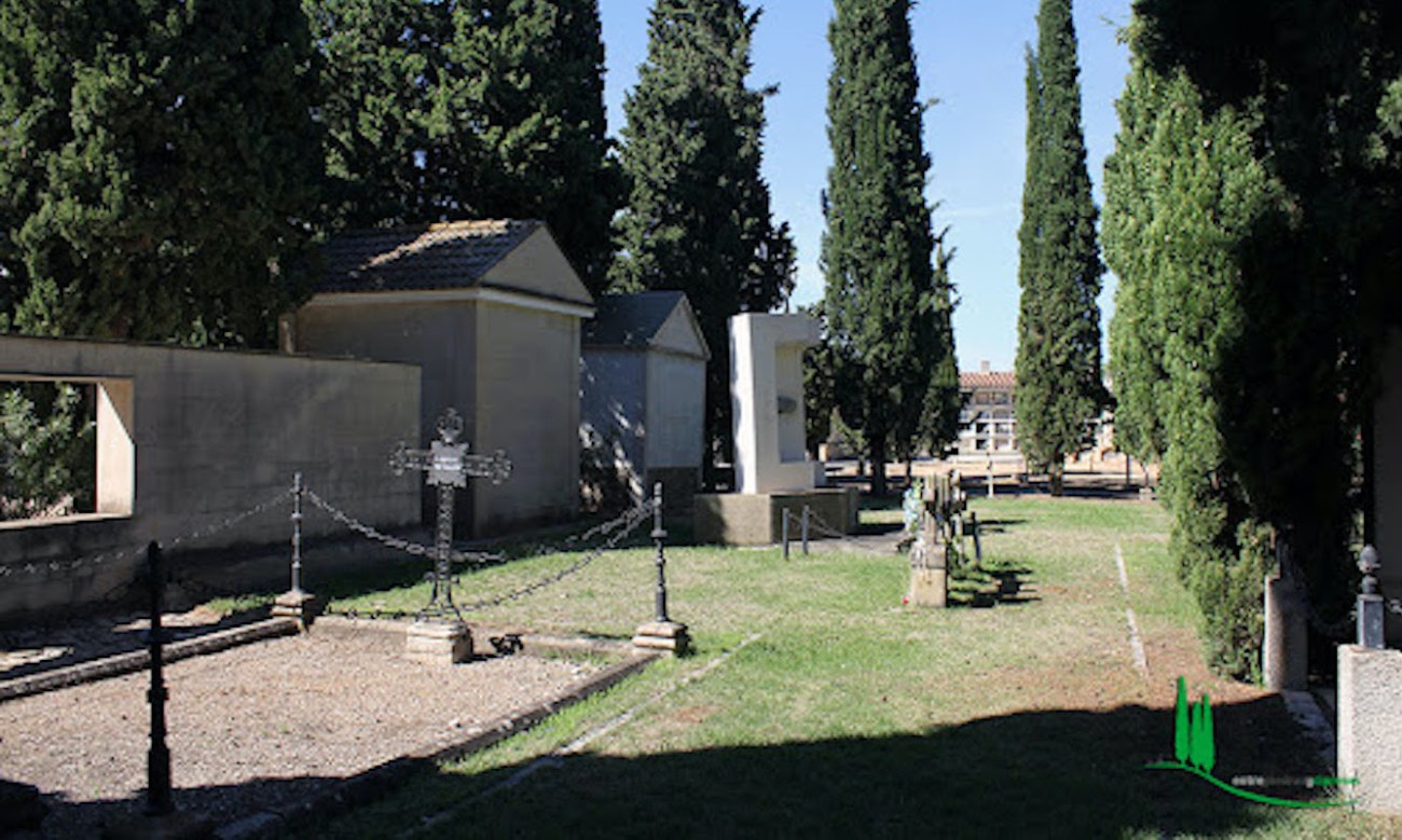 Esquelas.es | Destinan 120.000? en la sustitucin de las cubiertas de tres cuarteles de nichos del cementerio de Fraga
