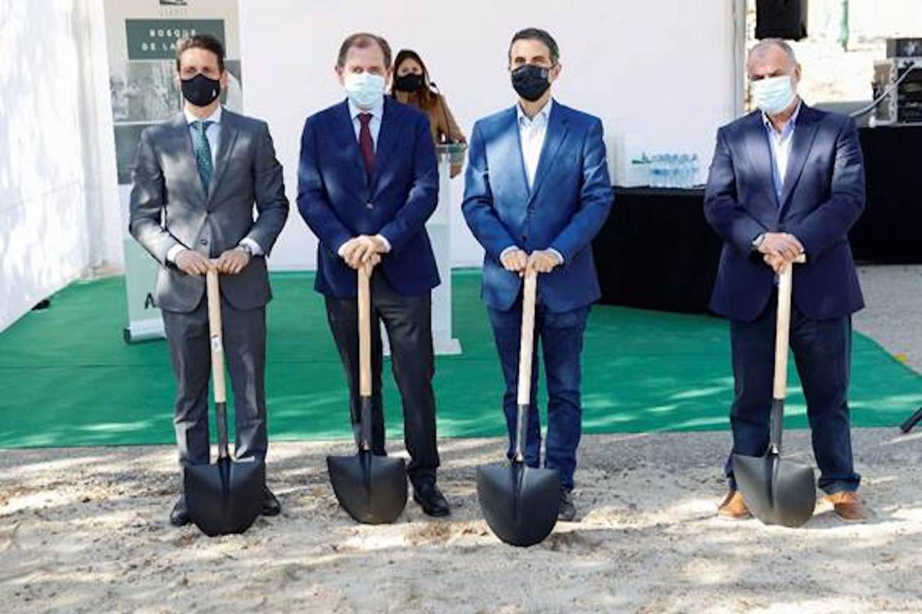 Esquelas.es | Inauguran con ?la primera piedra? un nuevo concepto de cementerio ?El Bosque de la Vida? del Cementerio Jardn