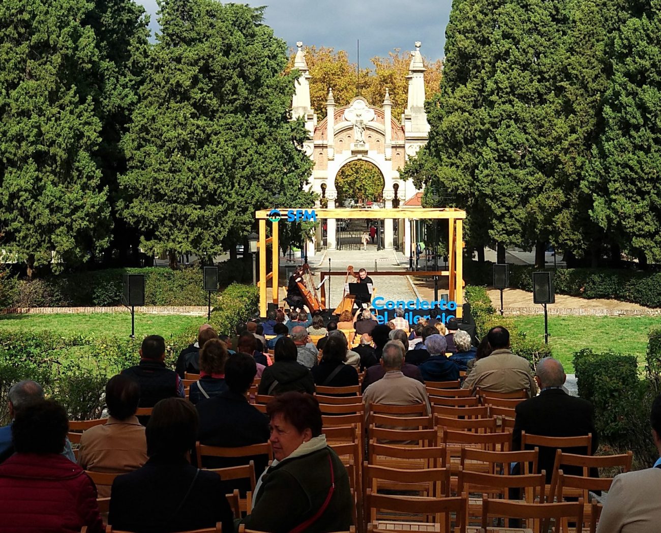 Esquelas.es | El IV Concierto del Silencio regresa al Cementerio de Ntra. Sra. de la Almudena acompaando el Da de Todos los Santos.