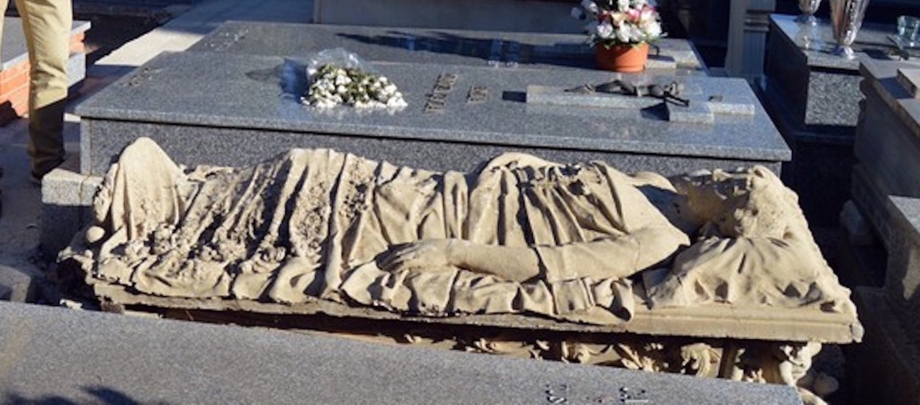 Esquelas.es | El Ayuntamiento crear una app para la gestin del cementerio y tambin rehabilitar la sepultura ?Apolonia?
