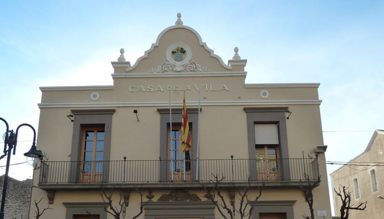 Esquelas.es | El Consistorio prev ubicar un tanatorio junto a la residencia de la Fundacin Agropecuaria