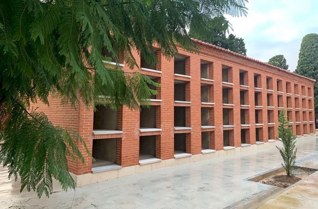 Esquelas.es | El Ayuntamiento recepciona 104 nuevos nichos construidos en el cementerio de Sueca