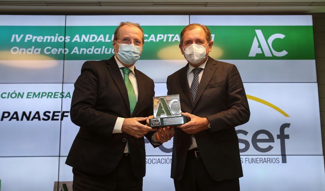 Esquelas.es | PANASEF, en representacin de las empresas andaluzas, recoge el premio ?Andaluca Capital? de Onda Cero