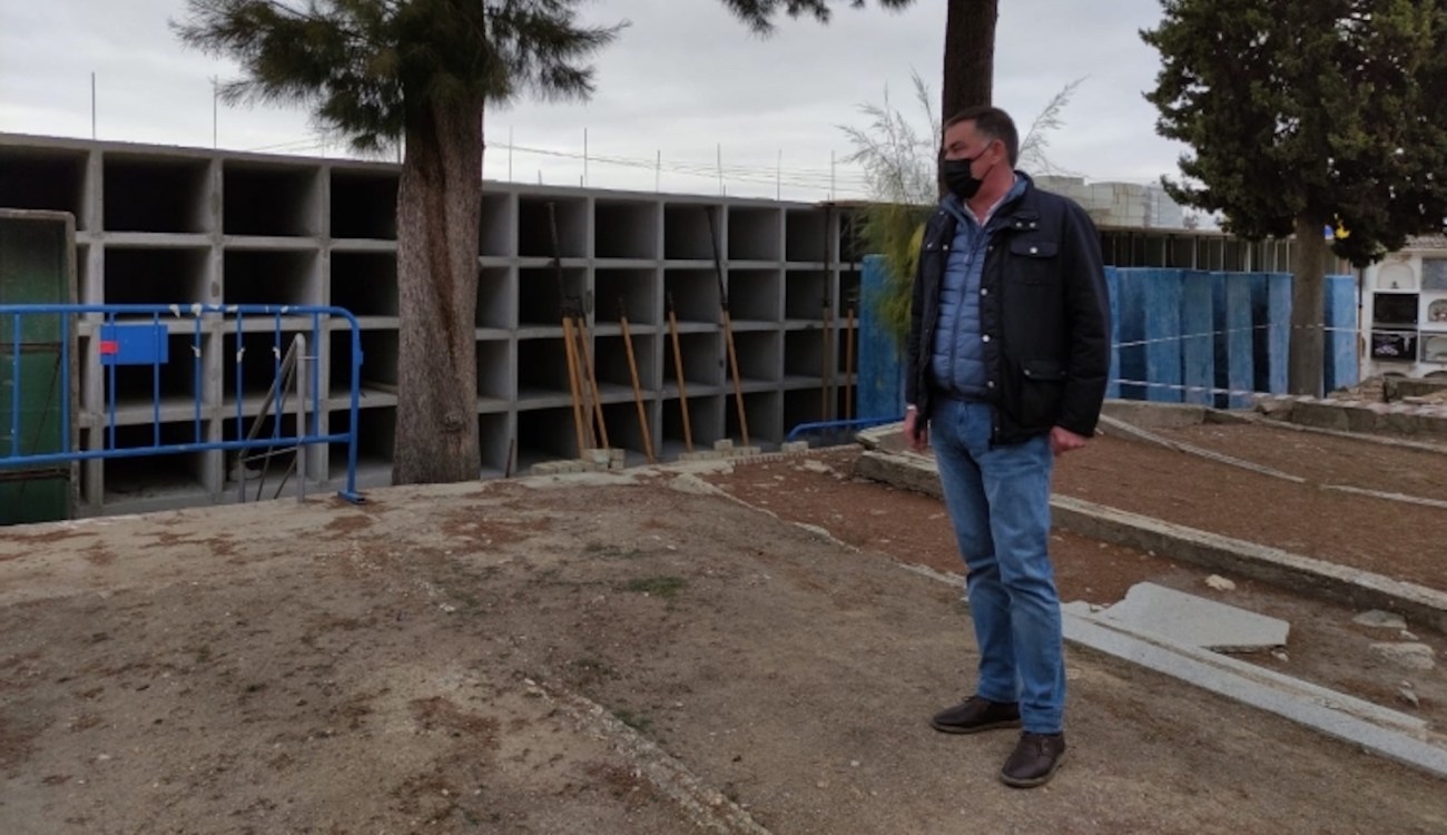 Esquelas.es | Amplan el cementerio de cija con nuevos nichos y realizan trabajos de mejora en su muro perimetral