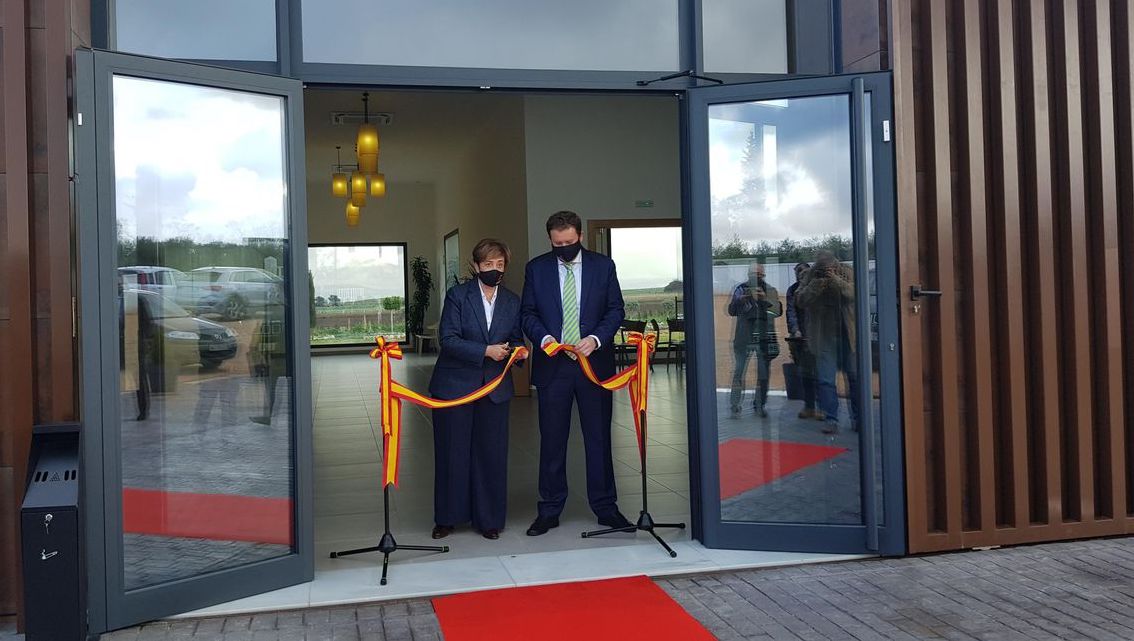 Esquelas.es | Inauguran un tanatorio con dos salas de velatorio en la localidad de Moriles, tras una inversin de 600.000 ?
