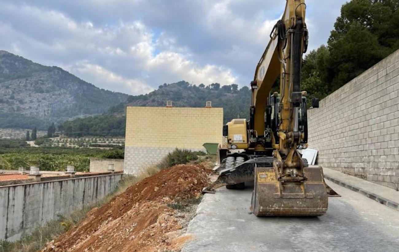 Esquelas.es | Comienzan la construccin de 64 nuevos nichos en el cementerio de Tabernes de Valldigna