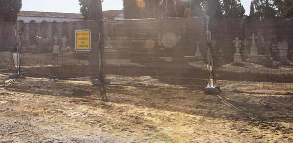 Esquelas.es | Comienzan las obras de construccin de 44 nuevos nichos en el cementerio municipal de Castellser