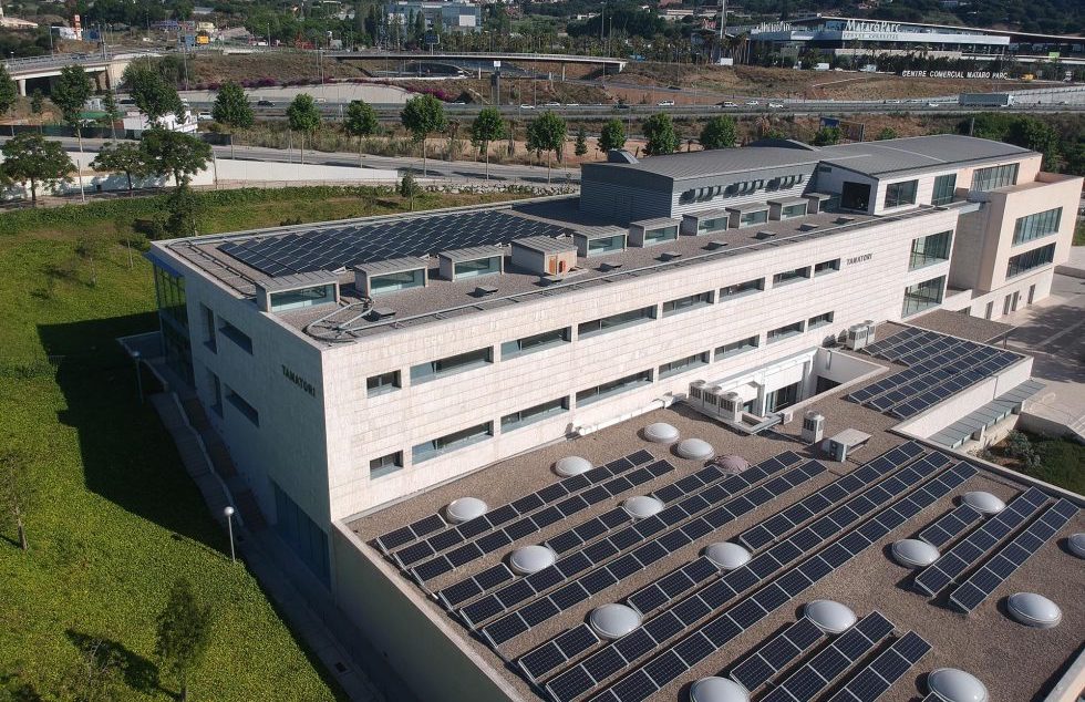 Esquelas.es | Cabr Junqueras instala placas solares en el tanatorio de Matar e incorpora vehculos elctricos a su flota
