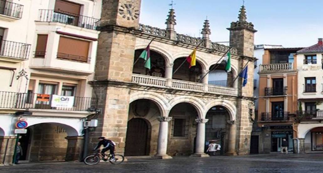 Esquelas.es | Plasencia consigue 1,4 millones de euros para el vial del cementerio judo