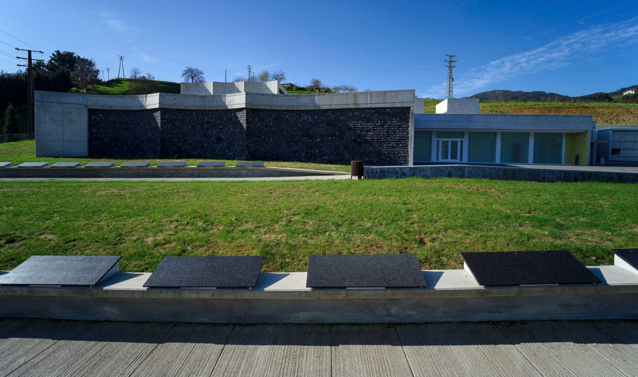 Esquelas.es | El Ayuntamiento de Deba inaugura el nuevo cementerio de Artzabal