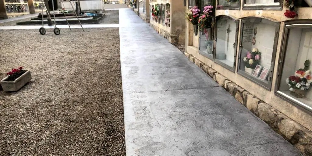 Esquelas.es | El cementerio de Vilanova del Cam es ms accesible ahora que ha finalizado el asfaltado de las calles