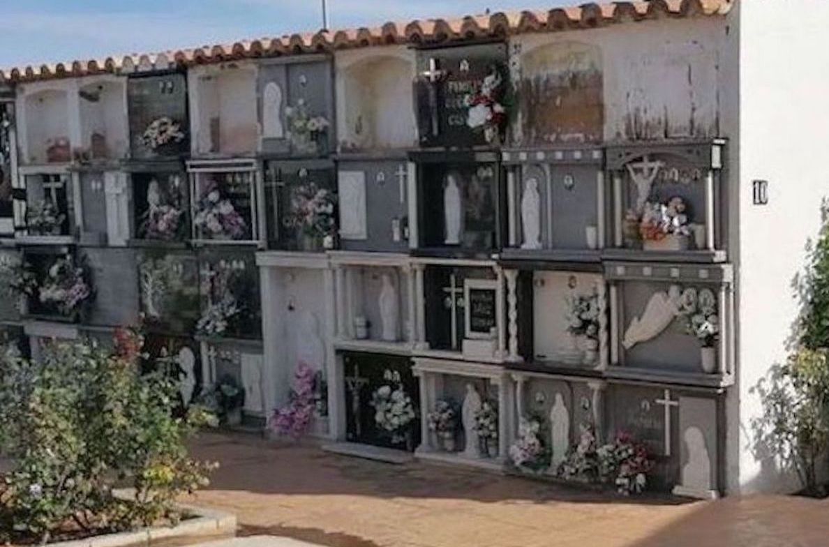 Esquelas.es | Nueva ampliacin del cementerio municipal de Peiscola que contar con 36 nichos ms