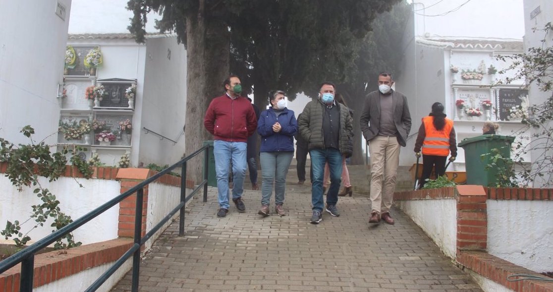 Esquelas.es | [BREVES] Amplan el cementerio de Olvera // Vecinos de un barrio de Carballio contra el tanatorio