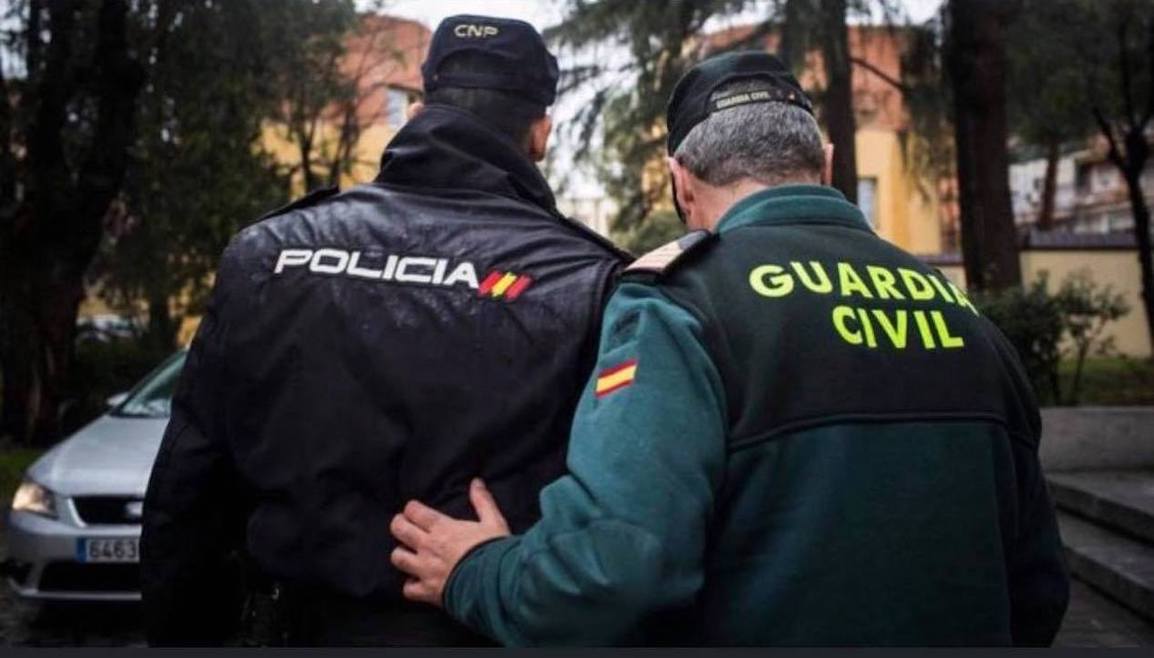 Esquelas.es | Detienen a un hombre por robar piezas ornamentales de los nichos del cementerio de Elda y Petrer