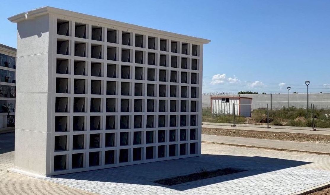 Esquelas.es | El cementerio catlico de Barbastro ya dispone de 140 nuevos columbarios