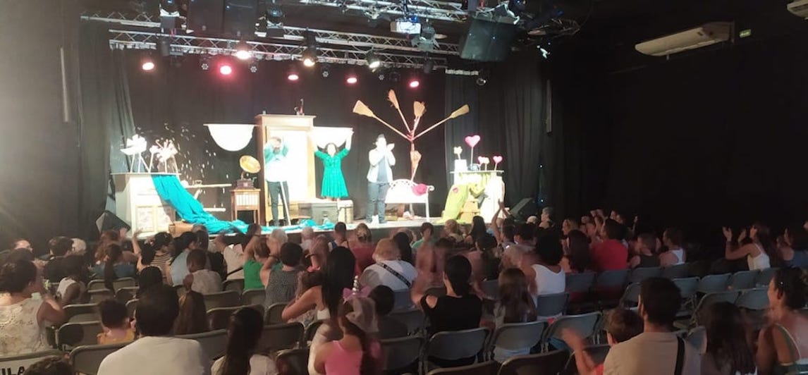 Esquelas.es | ?Yo tambin soy Peter Pan? rene en Mlaga a ms de 200 espectadores en un canto a la vida y la alegra