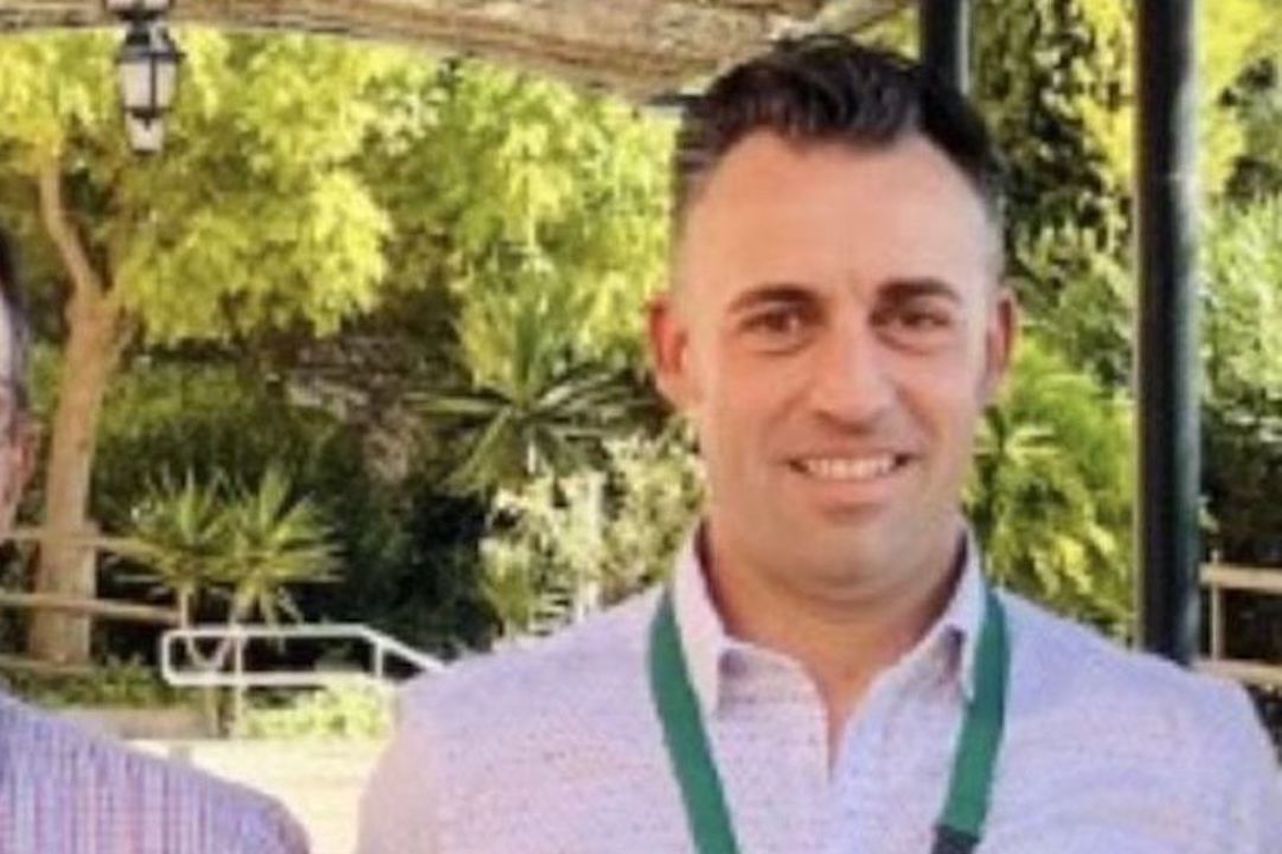 Esquelas.es | El nuevo gerente de la Funeraria de Palma ya ha tomado su primera medida; subirse el sueldo 4.000 euros