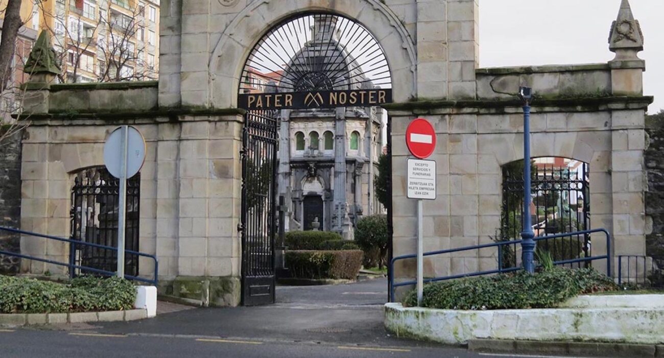Esquelas.es | El cementerio de Portugalete ha derruido un bloque de 180 nichos para construir en su lugar columbarios