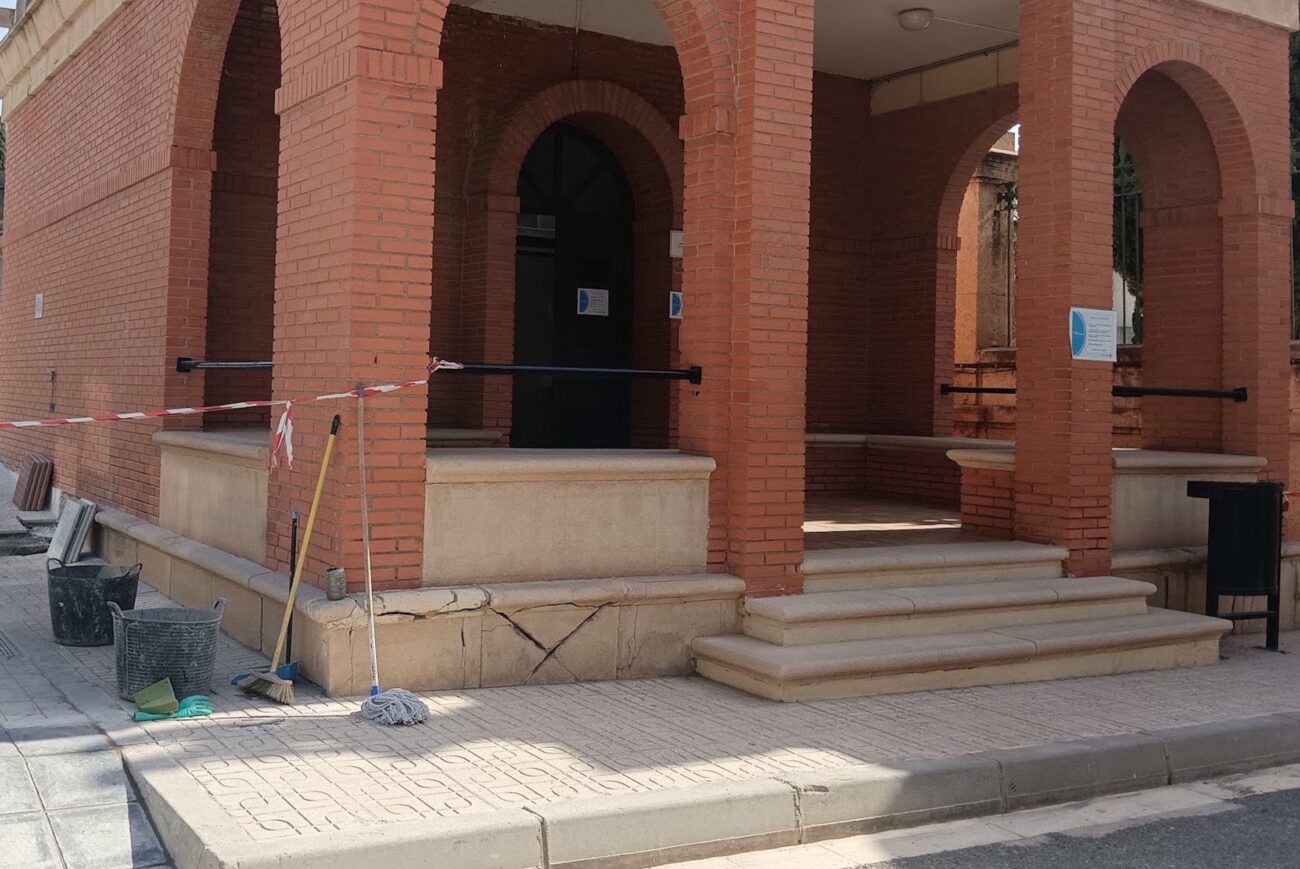 Esquelas.es | Inician las obras de accesibilidad a los baos del cementerio de Almera