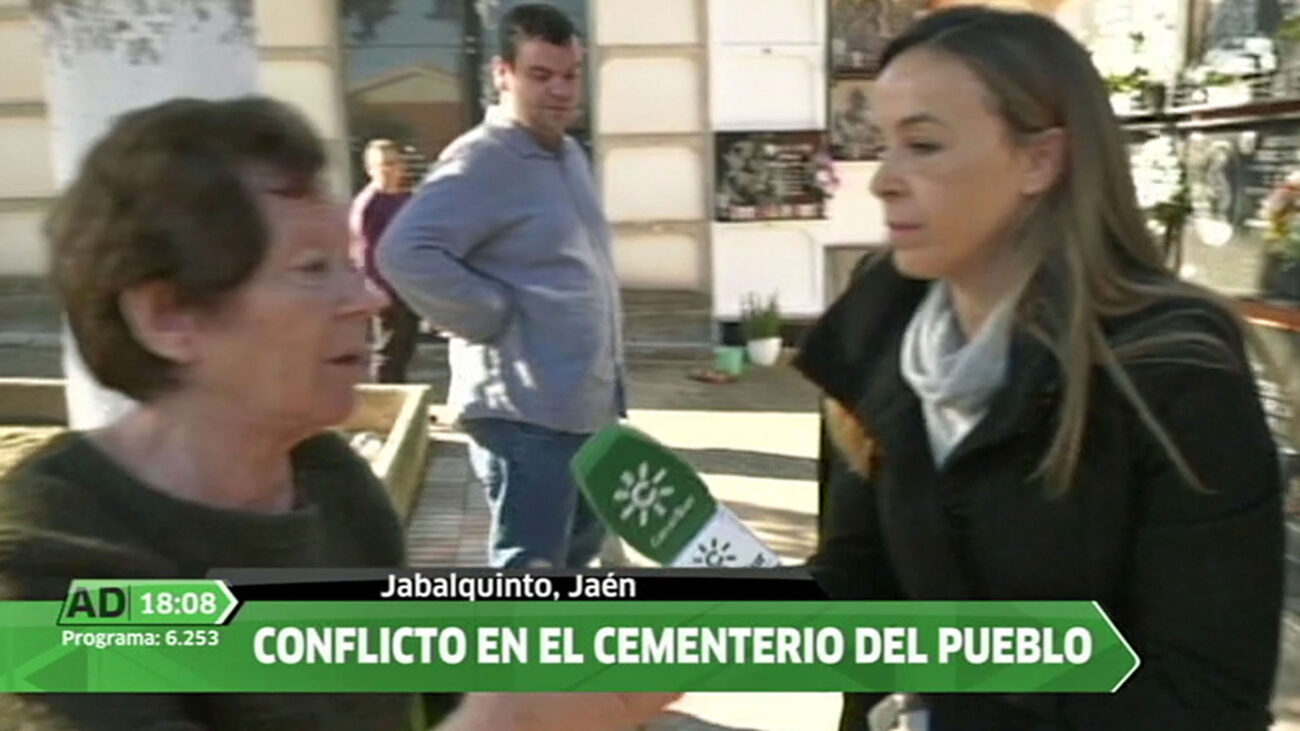 Esquelas.es | Altercado en el cementerio de Jabalquinto entre los titulares de los nichos superiores y los de nichos inferiores