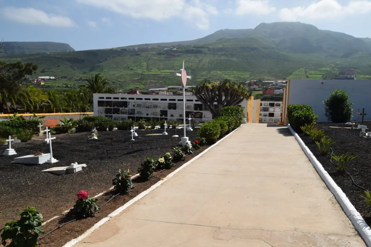 Esquelas.es | Gldar licita el proyecto de construccin de 135 nichos y 110 columbarios en el cementerio de San Isidro