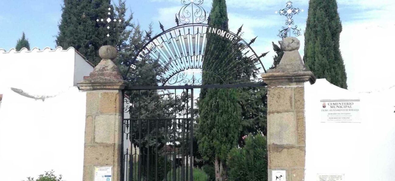 Esquelas.es | Comienza la ampliacin del cementerio de Moraleja con la construccin de 80 nuevos nichos