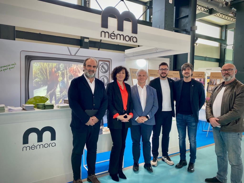 Esquelas.es | Mmora en la Fira Silver Valls 2023: recuerdos en 3D y un stand inmersivo para viajar al pasado de nuestros mayores