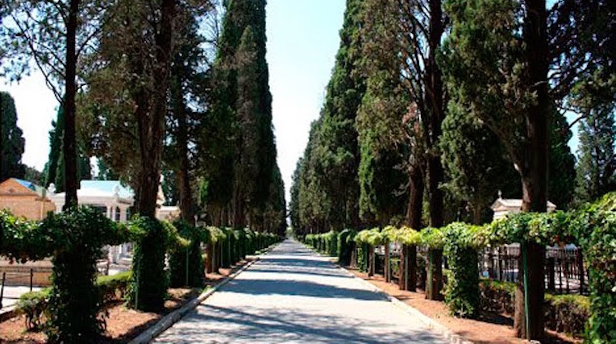 Esquelas.es | El Ayuntamiento refuerza el riego de la vegetacin del cementerio de San Fernando