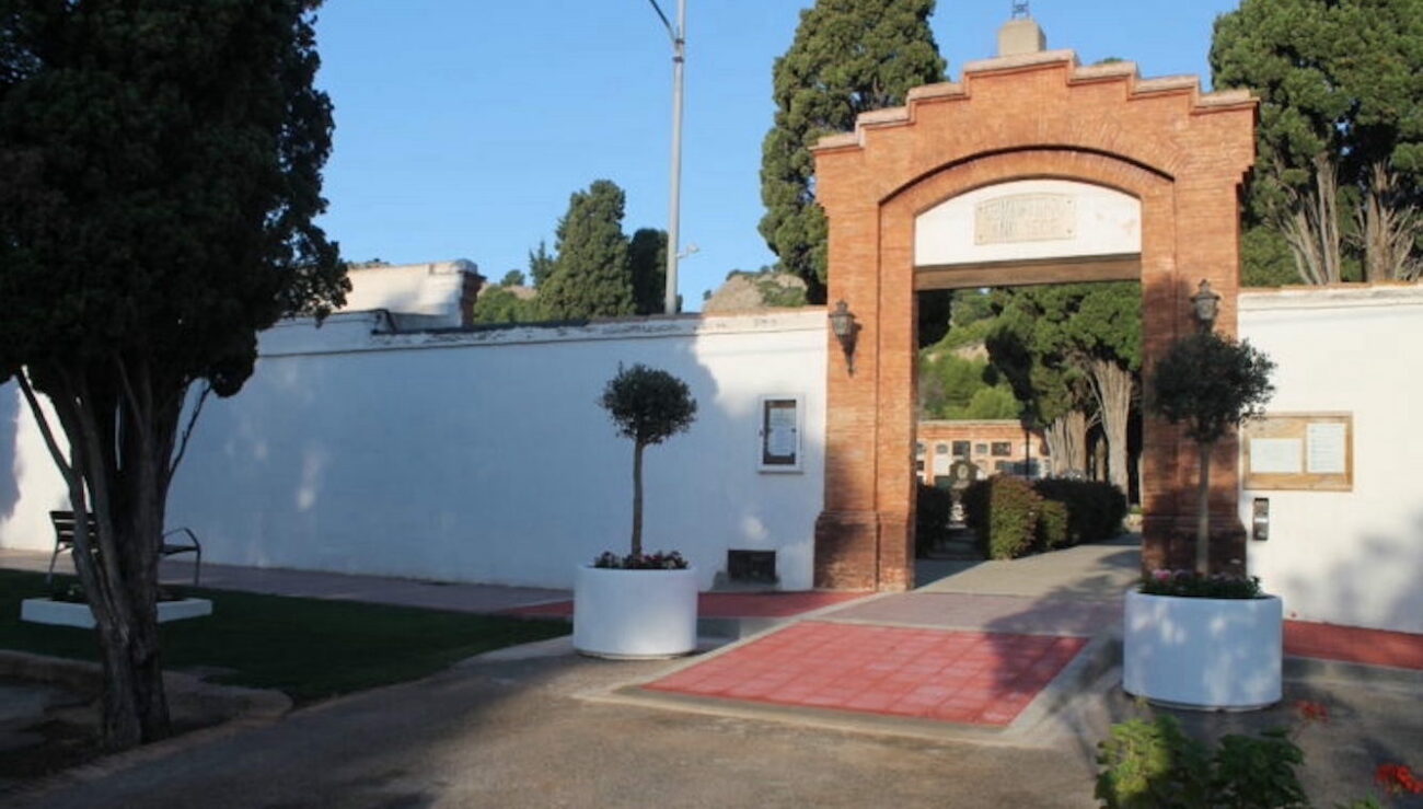 Esquelas.es | Benicasim finaliza la construccin de 244 nichos y 104 columbarios en su cementerio municipal