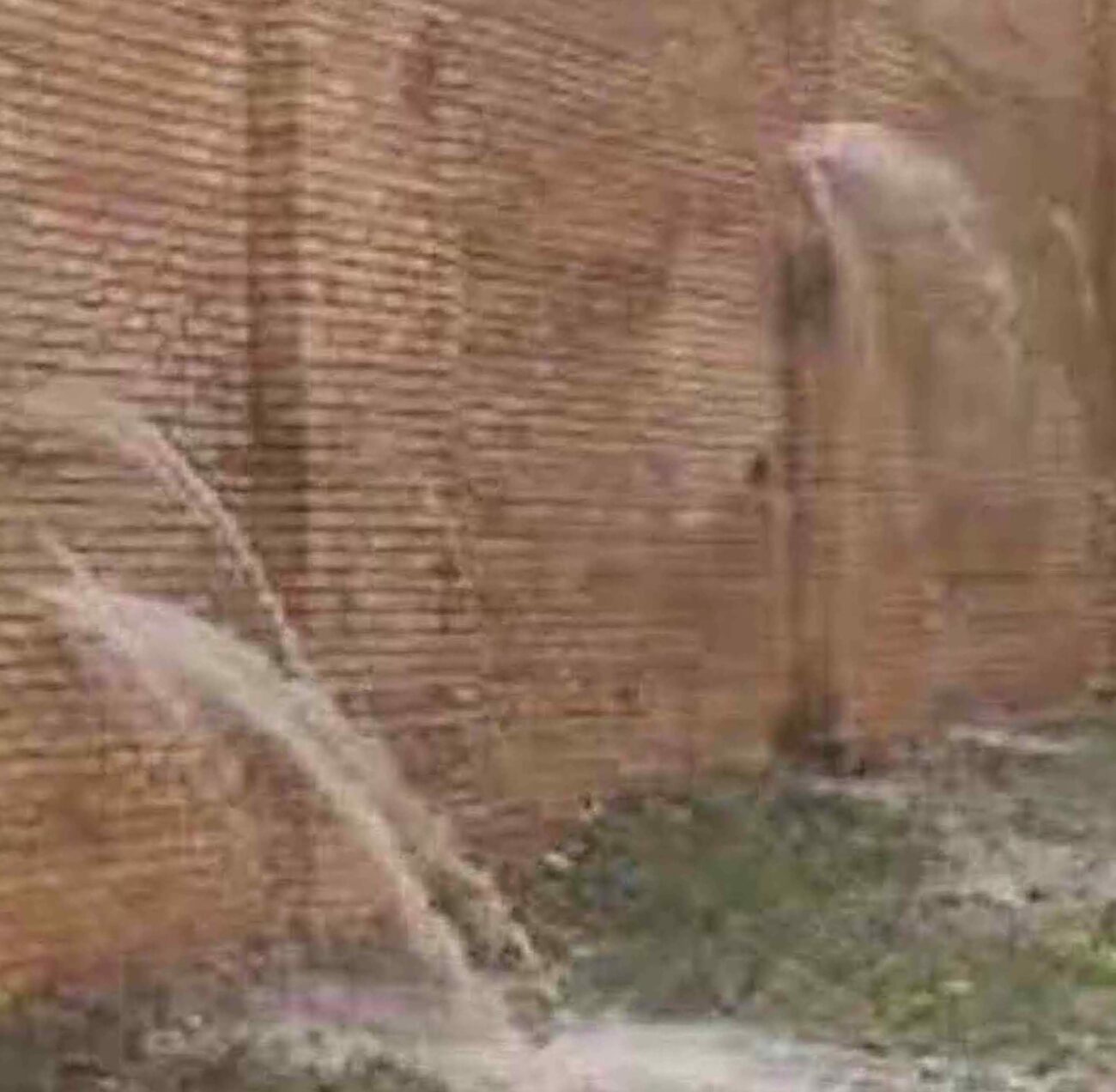 Esquelas.es | Mltiples sepulturas del cementerio de Torrero afectadas por la las lluvias torrenciales cadas hace cinco das