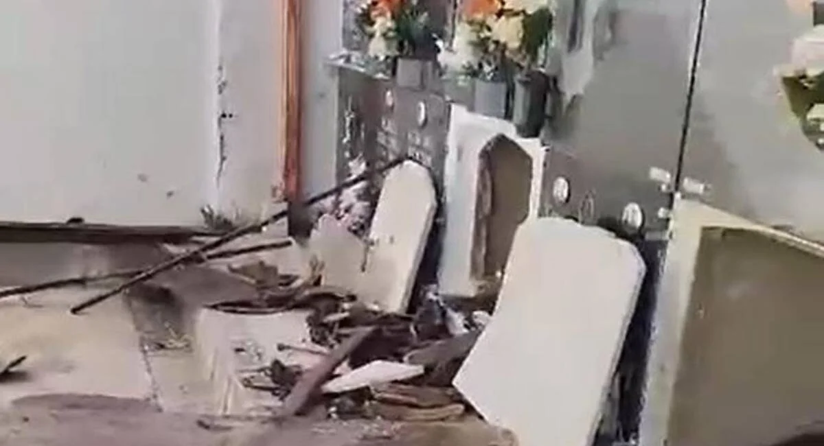 Esquelas.es | Conmocin en el cementerio de Bufali tras la profanacin y saqueo de 10 nichos del cementerio