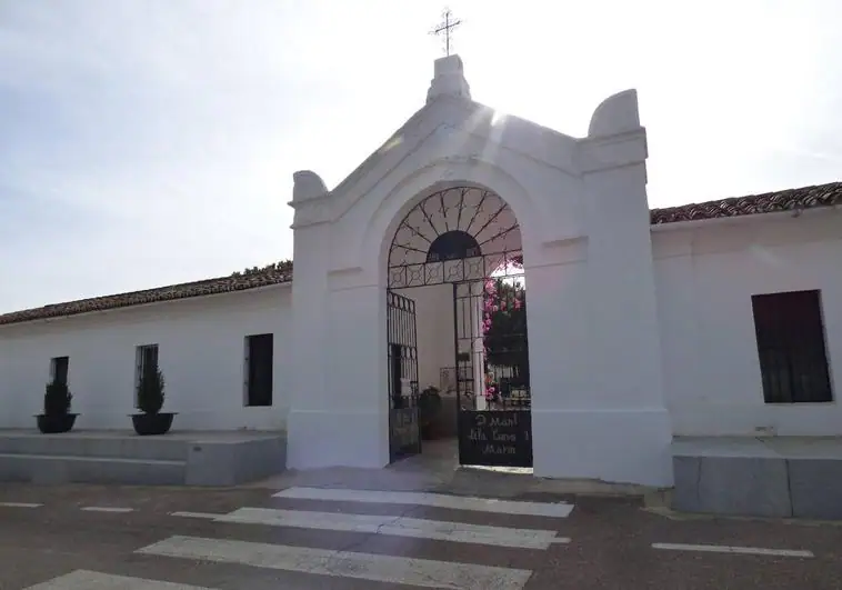 Esquelas.es | [BREVES] Visitas guiadas al cementerio de Ponteareas // El camposanto de Castuera cambia su horario de visitas