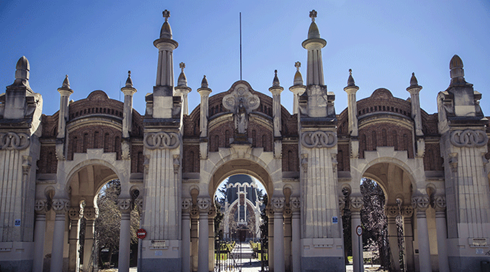 Esquelas.es | El Cementerio de la Almudena retoma la inscripcin en su programa de visitas guiadas diurnas