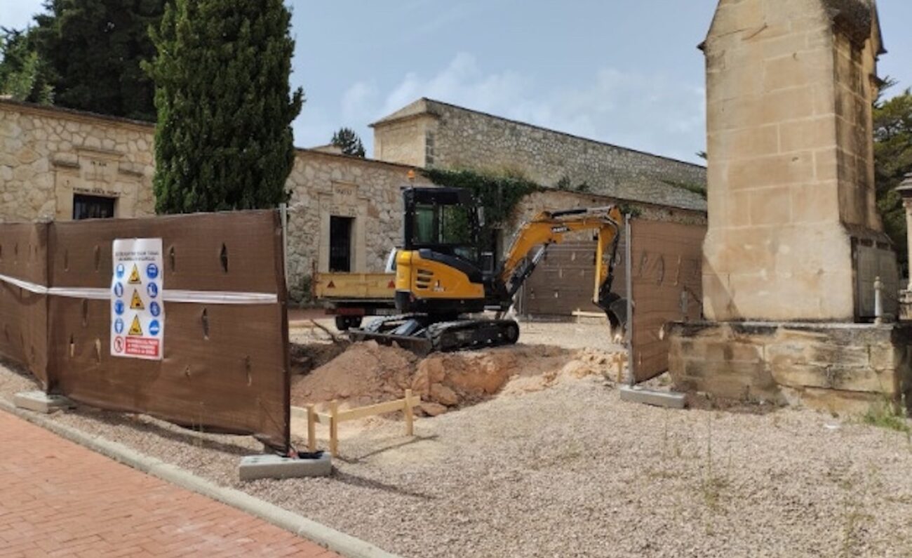 Esquelas.es | Siguen a buen ritmo las obras de construccin del mausoleo en memoria a Camilo Sesto