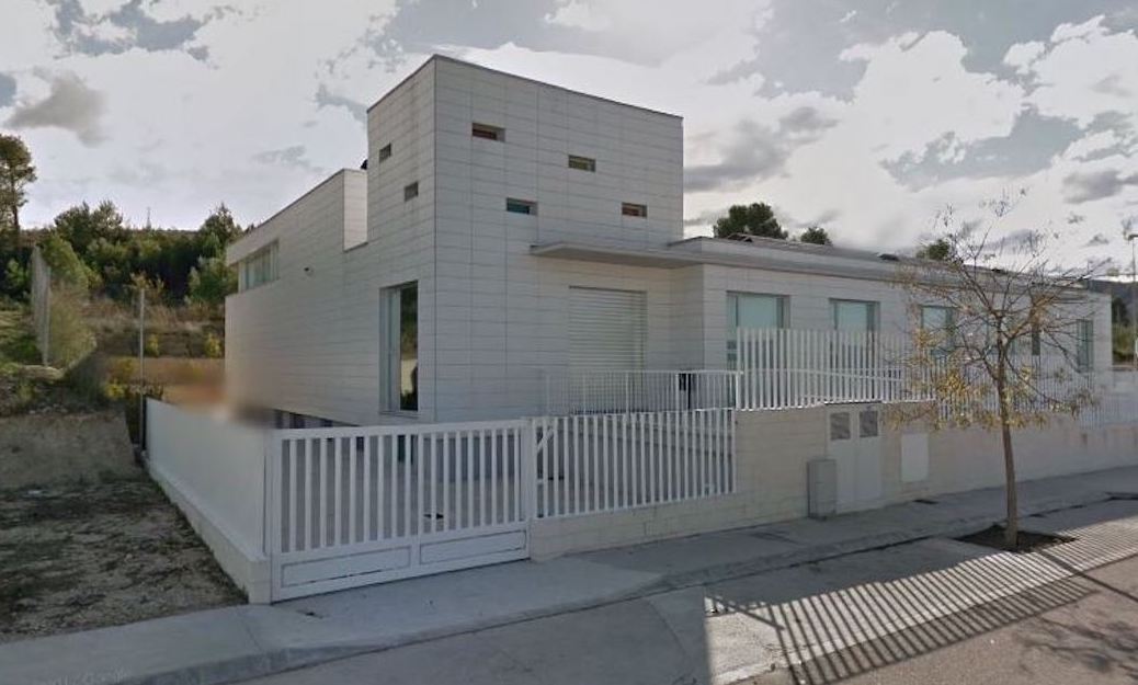 Esquelas.es | Onteniente modificar el PGOU para poder instalar un horno crematorio en el tanatorio