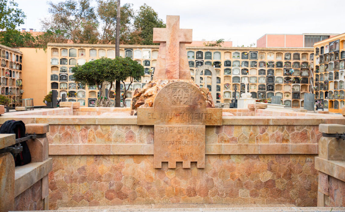 Esquelas.es | Inauguran la rehabilitacin del Panten de los soldados del Ultramar, en el Cementerio de Les Corts