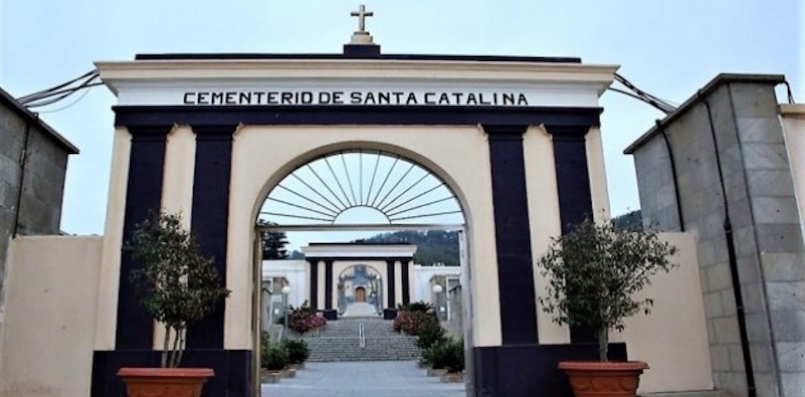 Esquelas.es | Ceuta firma con Gabitec el contrato para la colocain de placas solares en el cementerio de Santa Catalina