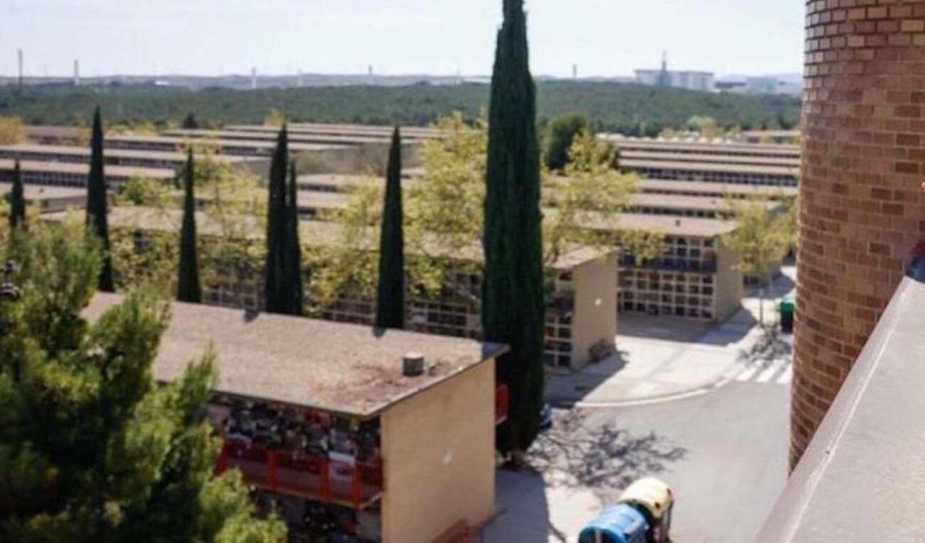 Esquelas.es | Dos empresas se disputan la construccin de 6.160 plantas fotovoltaicas en el cementerio de Torrero