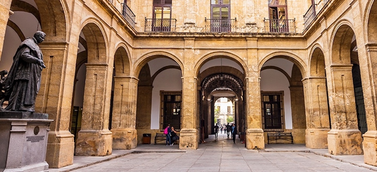Esquelas.es | La Universidad de Sevilla aportar los 3,8 millones a rehabilitar el Instituto Anatmico Forense