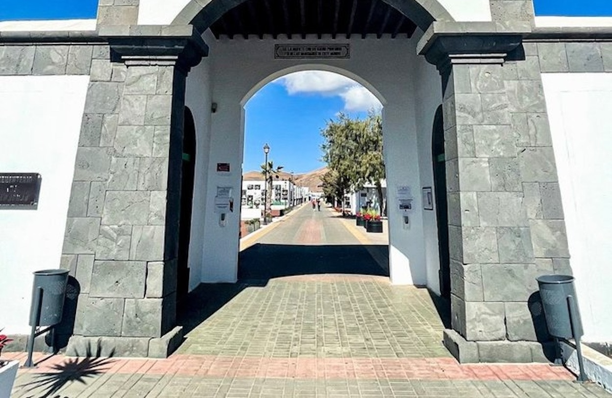 Esquelas.es | Arrecife construye 60 nuevos nichos en el cementerio municipal de San Romn