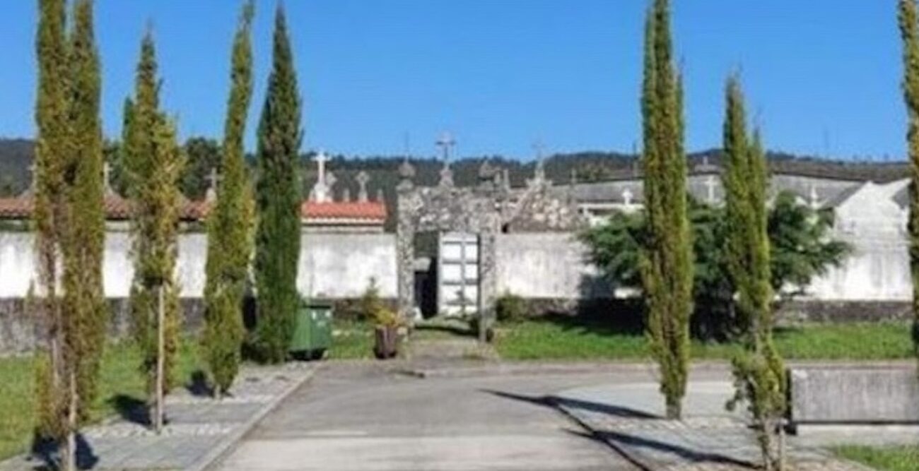Esquelas.es | [BREVES] Forcarei cede un terreno para ampliar el cementerio // Foz construir nichos segn demanda