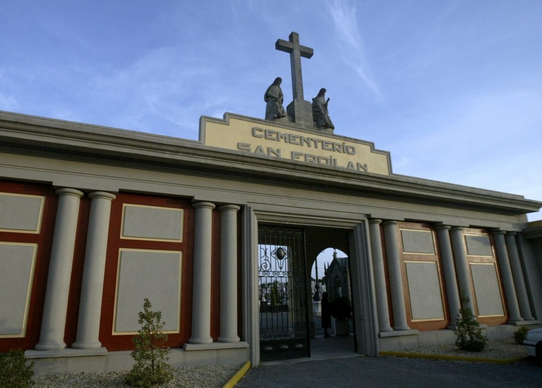 Esquelas.es | ?Queremos que se hagan enterramientos por las tardes en el cementerio de San Froiln?